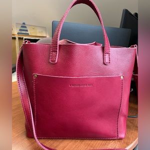 EEUC Portland Leather Medium Crossbody in Cranberry